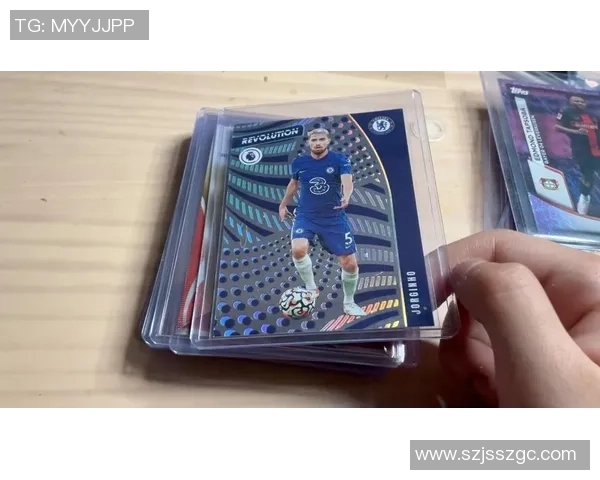 足球球星卡封面设计创意方案与视觉呈现探索